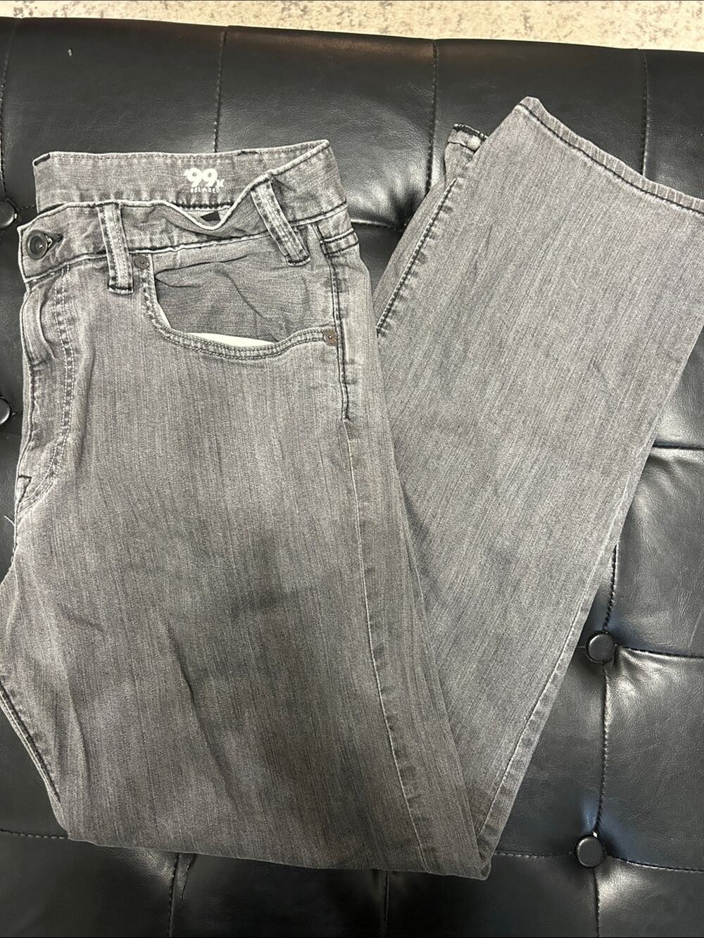 Hurley Straight Leg Jeans in Gray Wash
